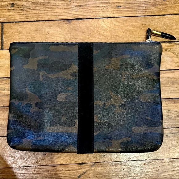 KEMPTON & CO Dark Camo Leather Clutch Pouch - Picture 6 of 9